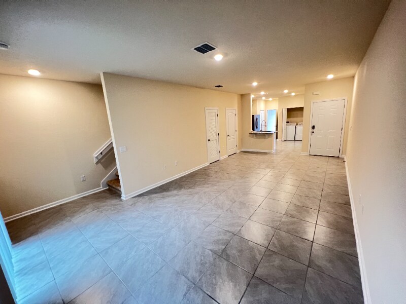 Building Photo - 64 Pasadena Dr