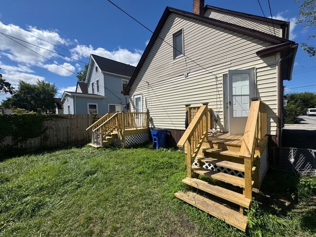 Building Photo - 3029 W 104th St