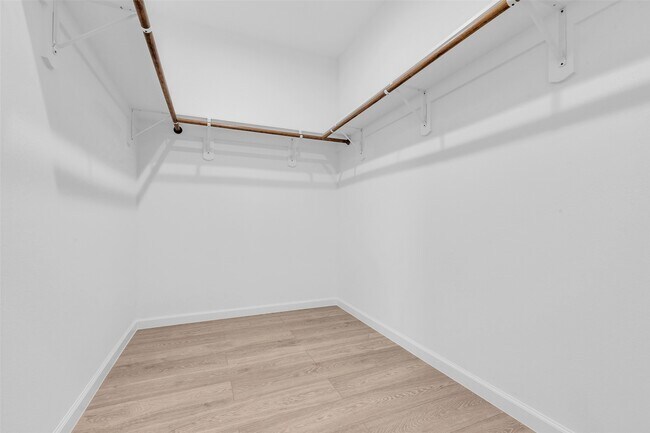 Building Photo - 4905 Paula St