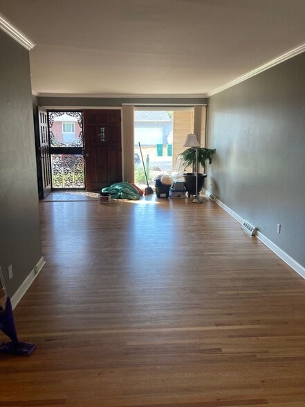 Building Photo - 6068 Vivian Ct