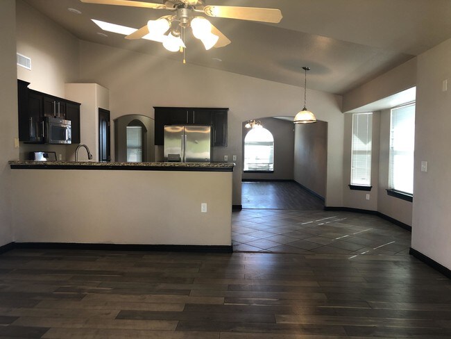 Building Photo - 12717 Tierra Roman Dr