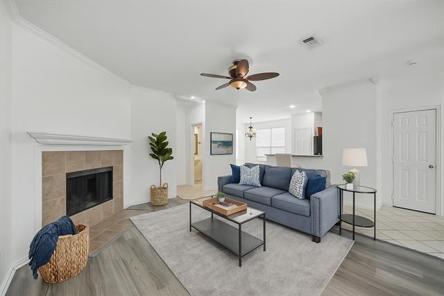 Building Photo - 9846 Cedarcrest Dr