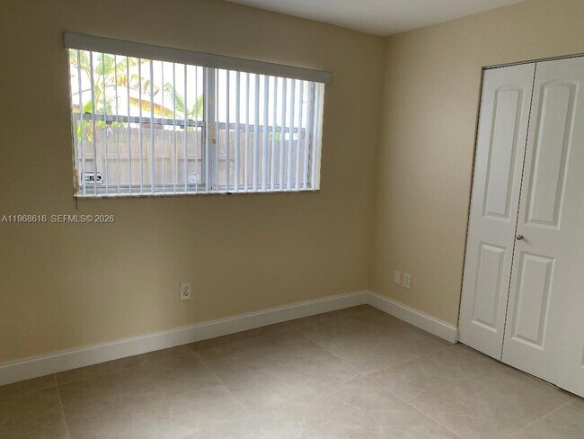 Building Photo - 11339 SW 71st Ln