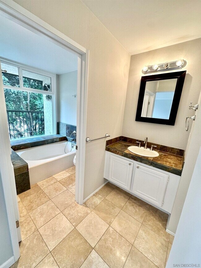 Building Photo - 2406 Altisma Way