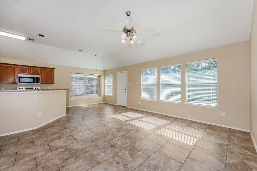 Building Photo - 7312 Sierra Way