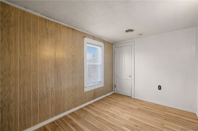 Building Photo - 129 Woodell Ave