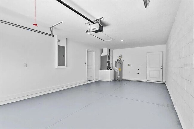 Building Photo - 1659 Javier St
