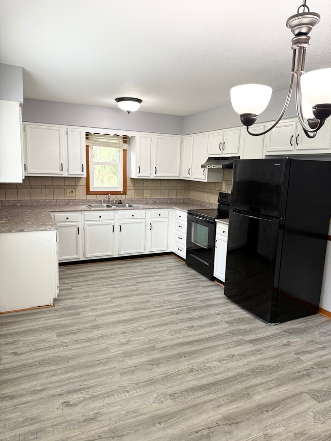 Building Photo - 2508 Dogwood Dr