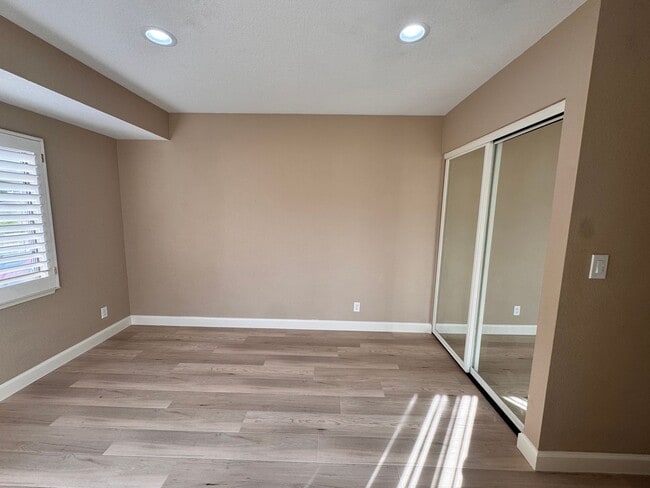 Building Photo - Move In Ready! Fremont 3 beds 2 baths Near Niles Canyon and Mission