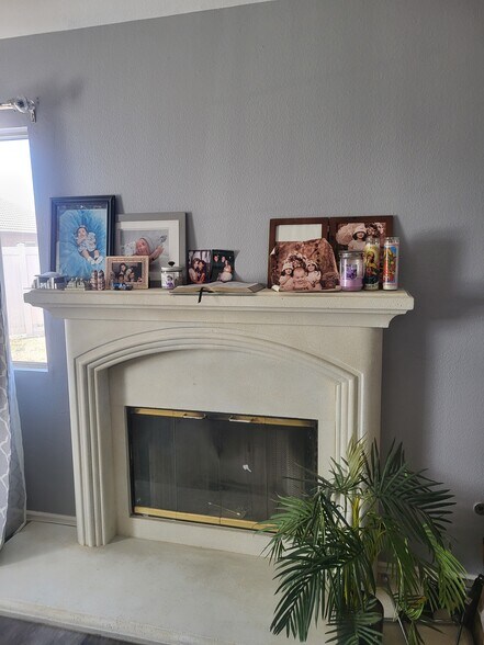 Building Photo - 8285 Cashmere Ct