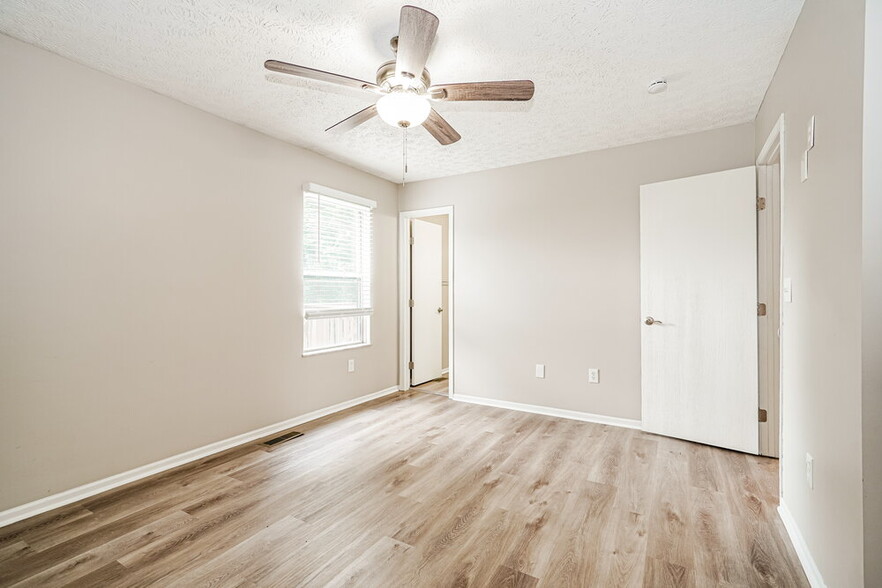 Building Photo - 1324 Winesap Dr