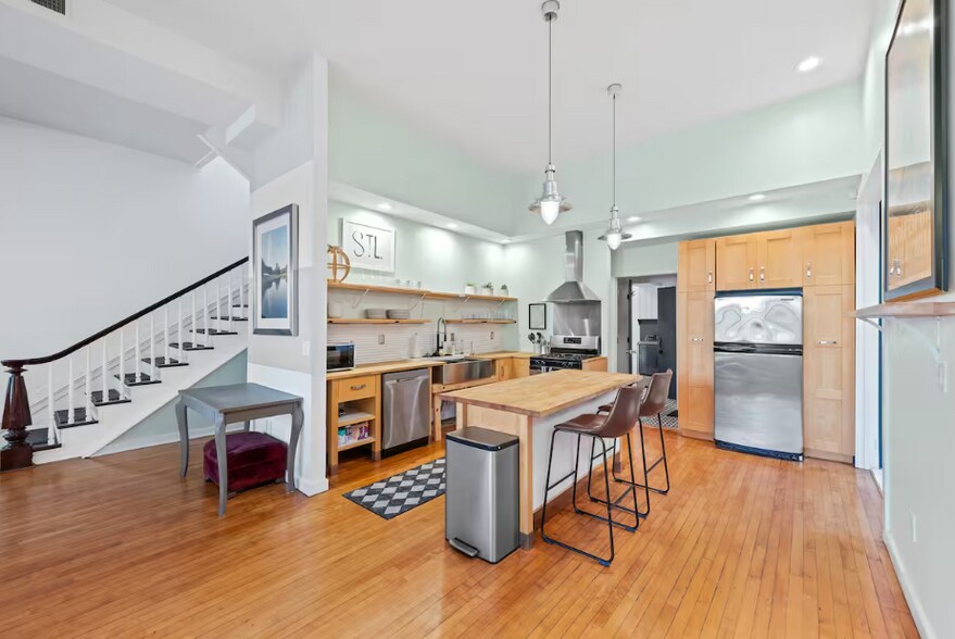 Building Photo - 3514 S Jefferson Ave