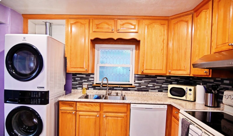 Building Photo - 470 Edith Ave S