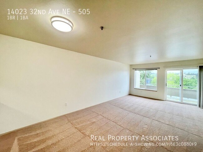 Building Photo - 14023 32nd Ave NE