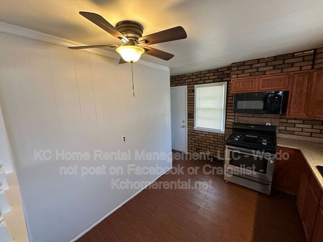 Building Photo - 7801 Ozark Rd