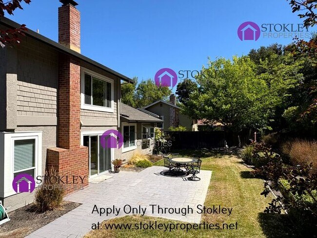 Building Photo - 5633 Mt Hood Ct