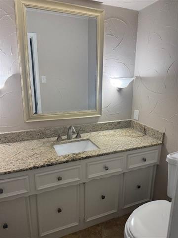 Building Photo - 14922 Hillcrest Rd