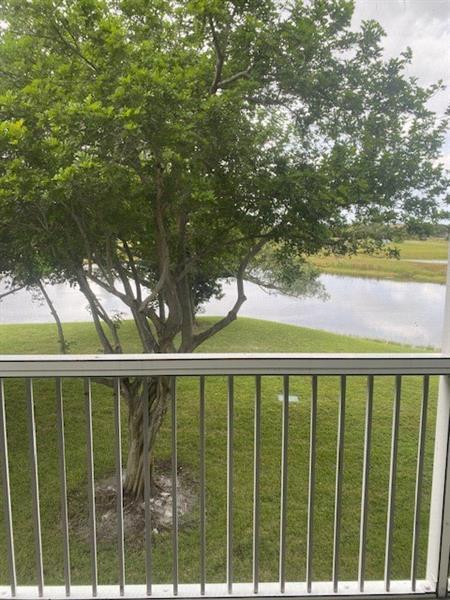 Building Photo - 3090 N Course Dr