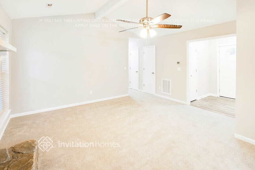 Building Photo - 7820 Hickory Hollow Ln