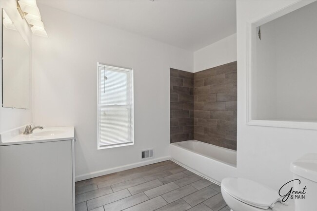 Building Photo - $1,995 - North End 4 Bedroom/ 1.5 bathroom...