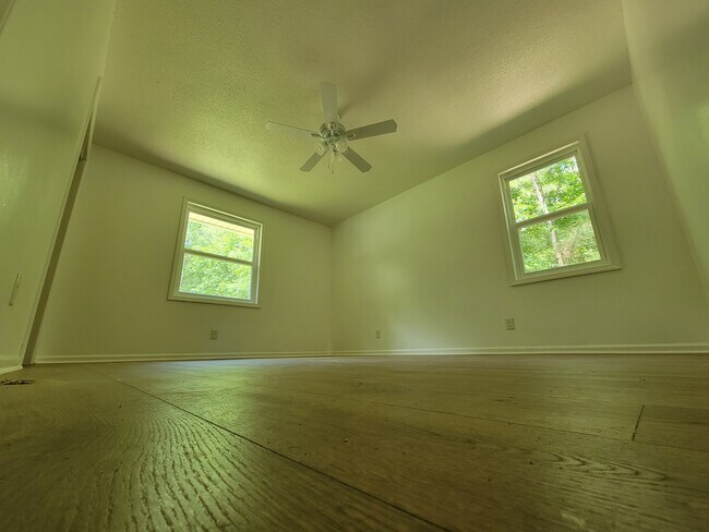 Building Photo - 1101 Lily Pad Ln