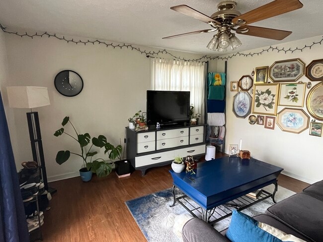 Building Photo - 2111 Lusters Gate Rd