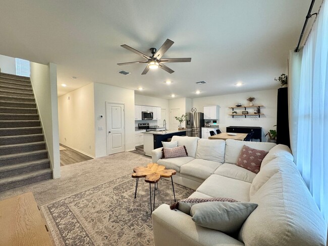 Building Photo - 5003 Cassiopeia-