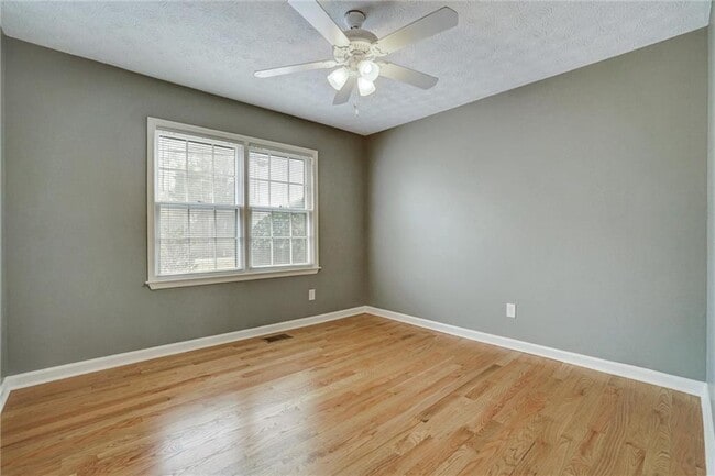 Building Photo - 4846 Olde Mill Dr