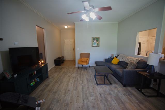 Building Photo - 618 Matador Dr