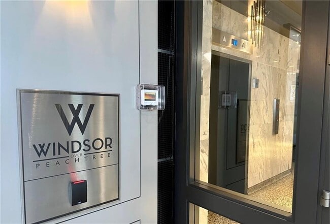 Building Photo - 620 Peachtree St NE