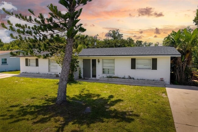 Primary Photo - 462 Briarwood Rd