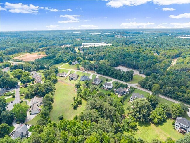 Building Photo - 6292 Gaines Ferry Rd