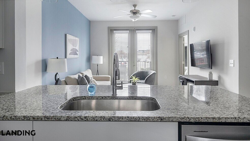 Building Photo - 2165 Nolensville Pk