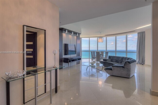 Building Photo - 18101 Collins Ave