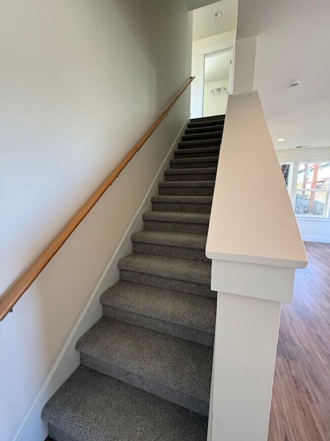 Building Photo - New Construction 4-bedroom 4 Bath Dundee O...