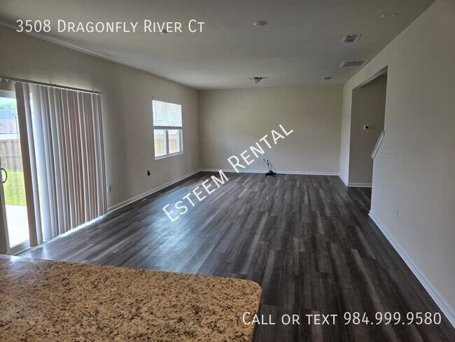 Building Photo - 3508 Dragonfly River Ct