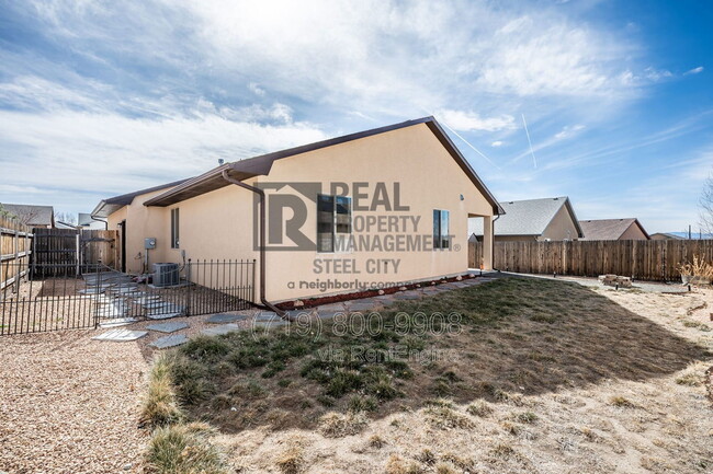 Building Photo - 21 Arrowsmith Dr