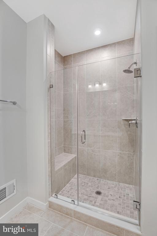 Building Photo - 222 Petite Sirah Terrace SE