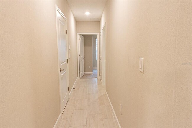 Building Photo - 16657 Shell Bay Dr