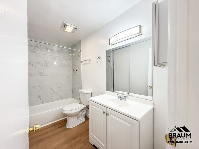 Building Photo - 5611 Fulcher Ave