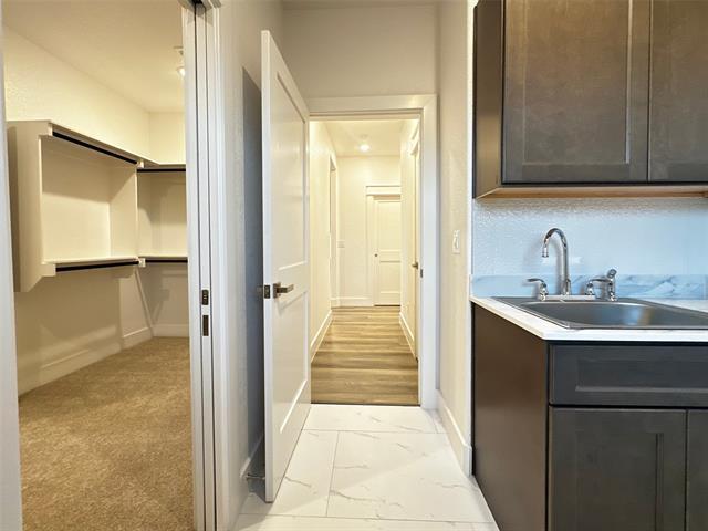 Building Photo - 1805 Sudbury Dr