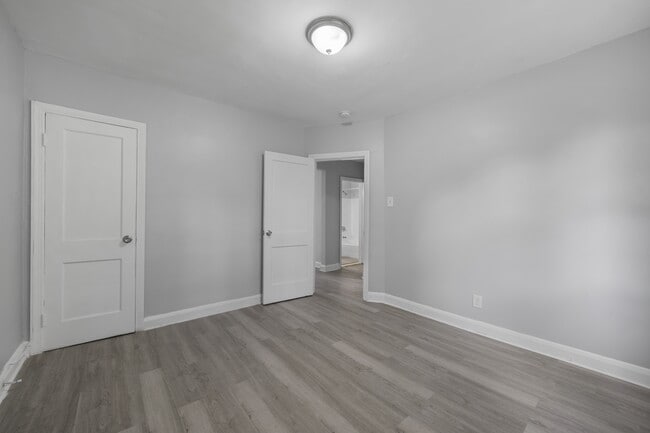 Building Photo - 6151 Chinquapin Pkwy