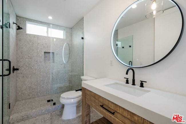 Building Photo - 6763 Lexington Ave