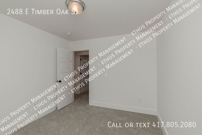 Building Photo - 2488 E Timber Oak St