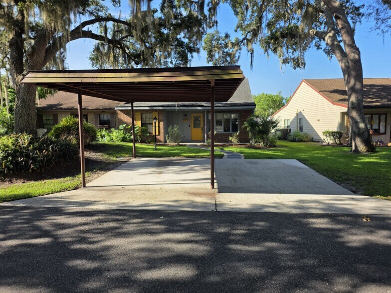 Building Photo - 35120 Whispering Oaks Blvd