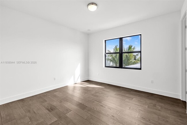 Building Photo - 16699 Botaniko Dr N