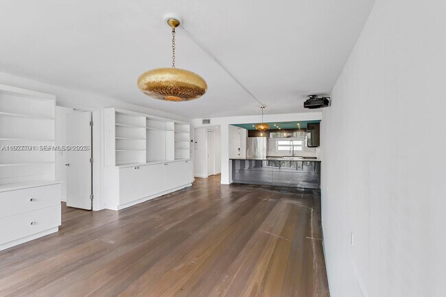 Building Photo - 100 Ocean Ln Dr