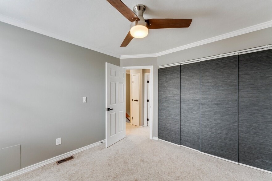 Building Photo - 4841 Stoneybrook Blvd