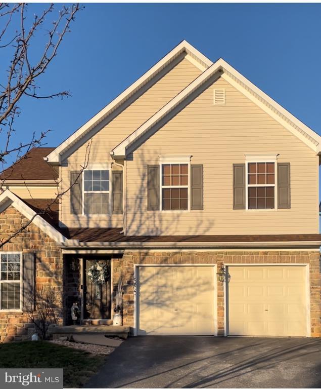 Building Photo - 585 Thomas Armor Dr