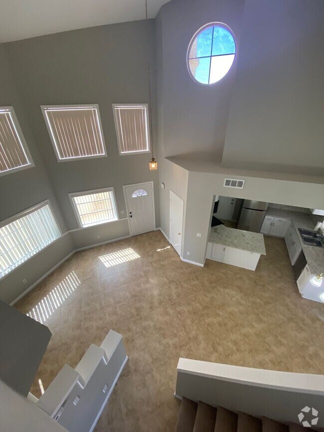 Building Photo - AMERICANA Property Mgmt - Remodeled 2 stor...